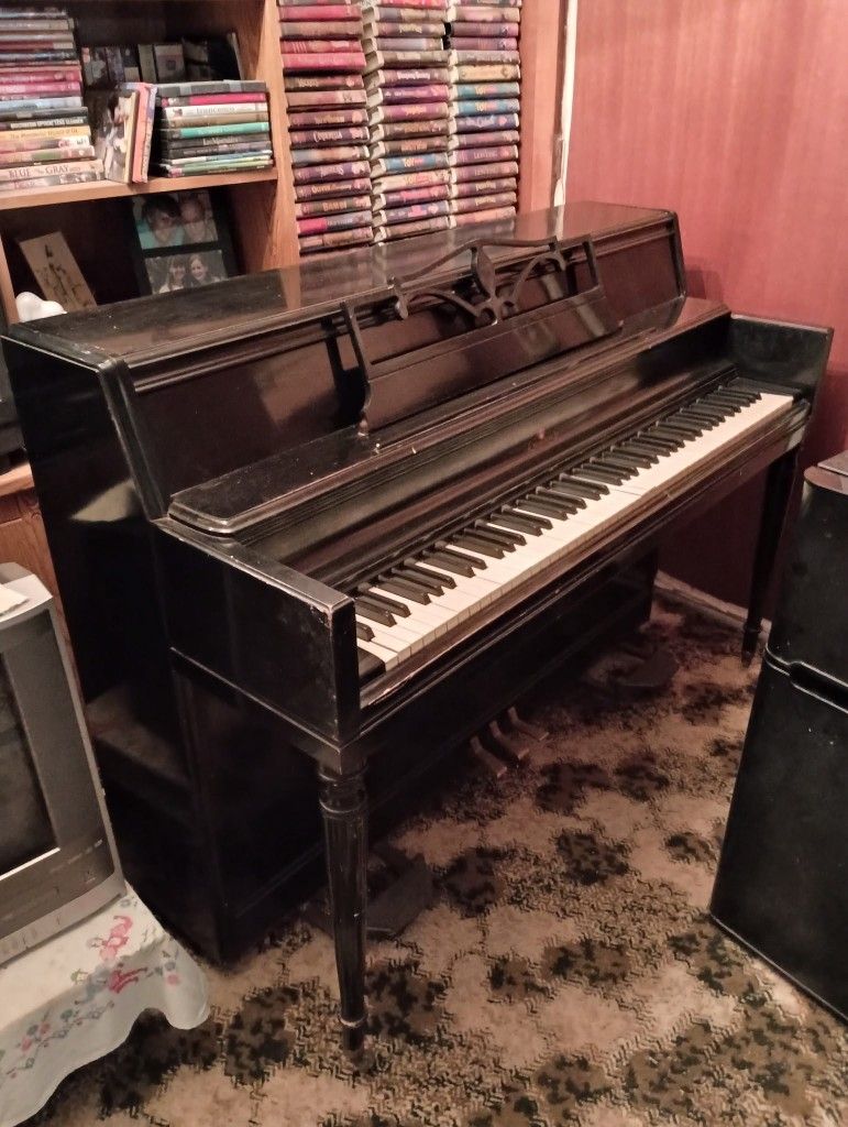 Wurlitzer Piano For Sale