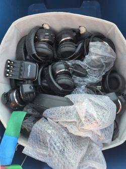 50 silent disco headsets with 2 transponders used once