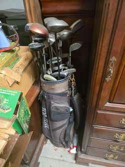 Antique golf club set