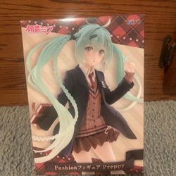 Taito Fashion Preppy Hatsune Miku 