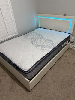 Full Size Bed
