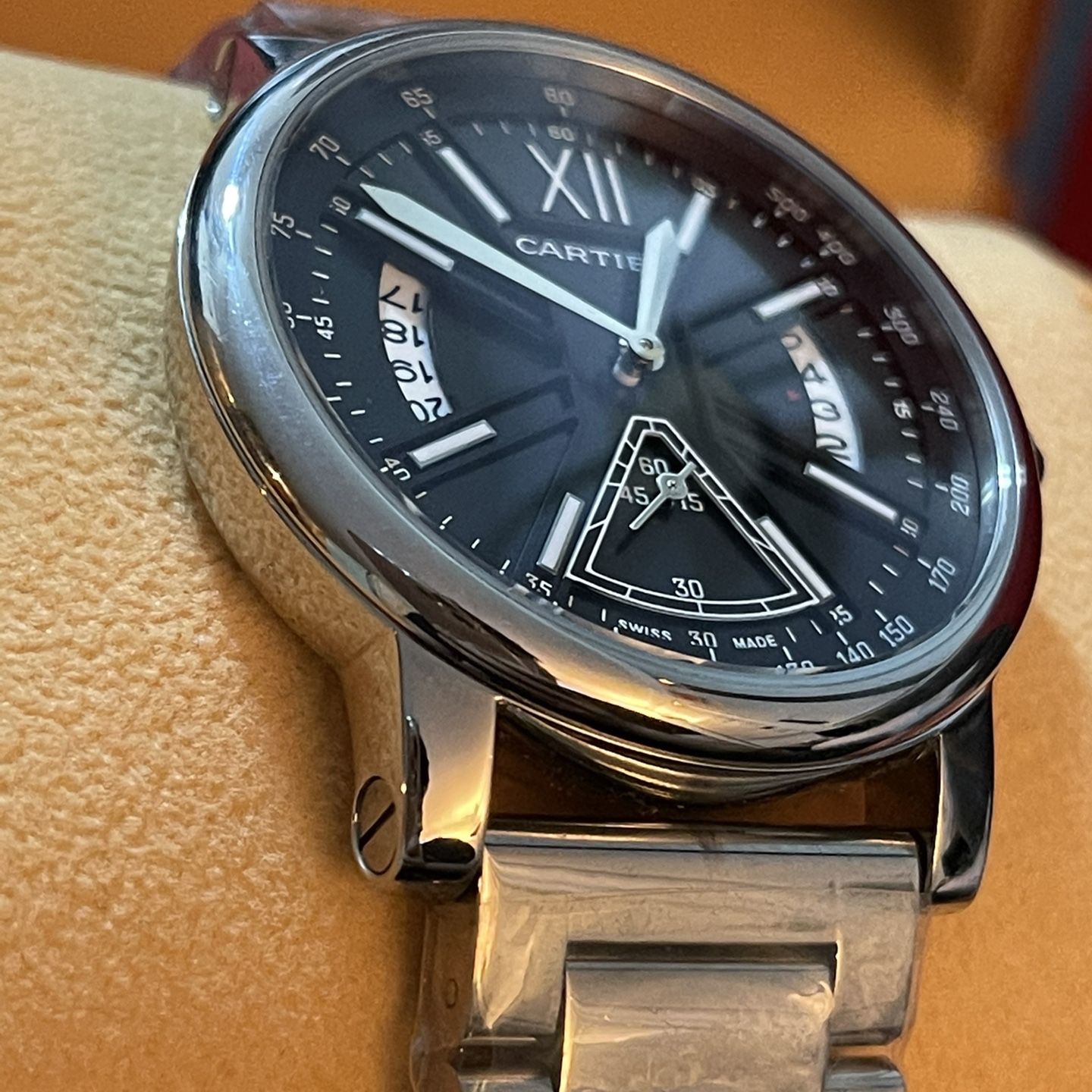 Branded Watch Limited Edition Don’t Miss Out