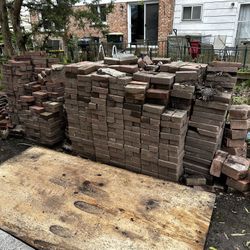 Bricks Paver For Garden Or Driway