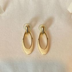 Vintage Monet Enamel Cream Gold Tone Drop Post Pierced Earrings