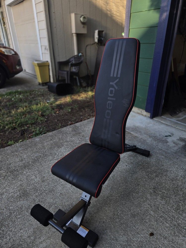 Workout Bench. Pick-up ONLY.