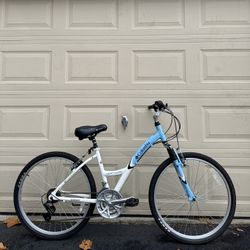 Columbia Northway Women’s Comfort Bike – Step-Thru Frame – 26” Wheels Bicycle