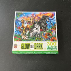 Master Pieces Glow In The Dark 300 Pc Puzzle