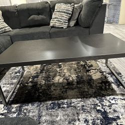 Coffee/Cocktail Table 