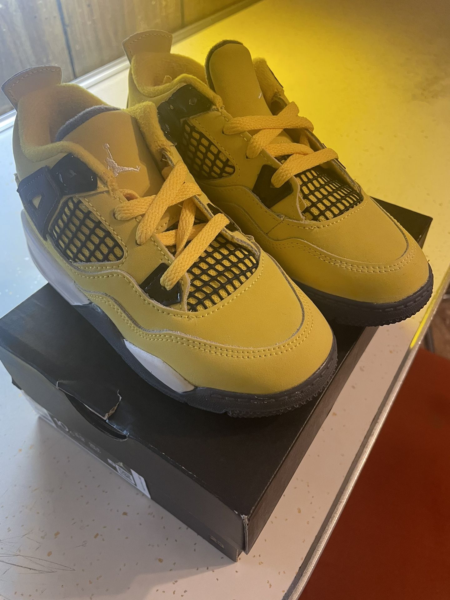 Toddler Retro 4 Yellow