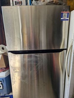 Refrigerator freezer