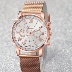 Geneva Platinum Women's Watch. Wristwatch.. Reloj