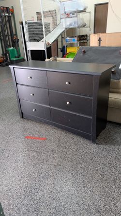 Black 6-Drawer Double Dresser. $25 firm