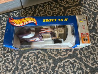 2002 Mattel Hot Wheels Sweet 16 II remote control car