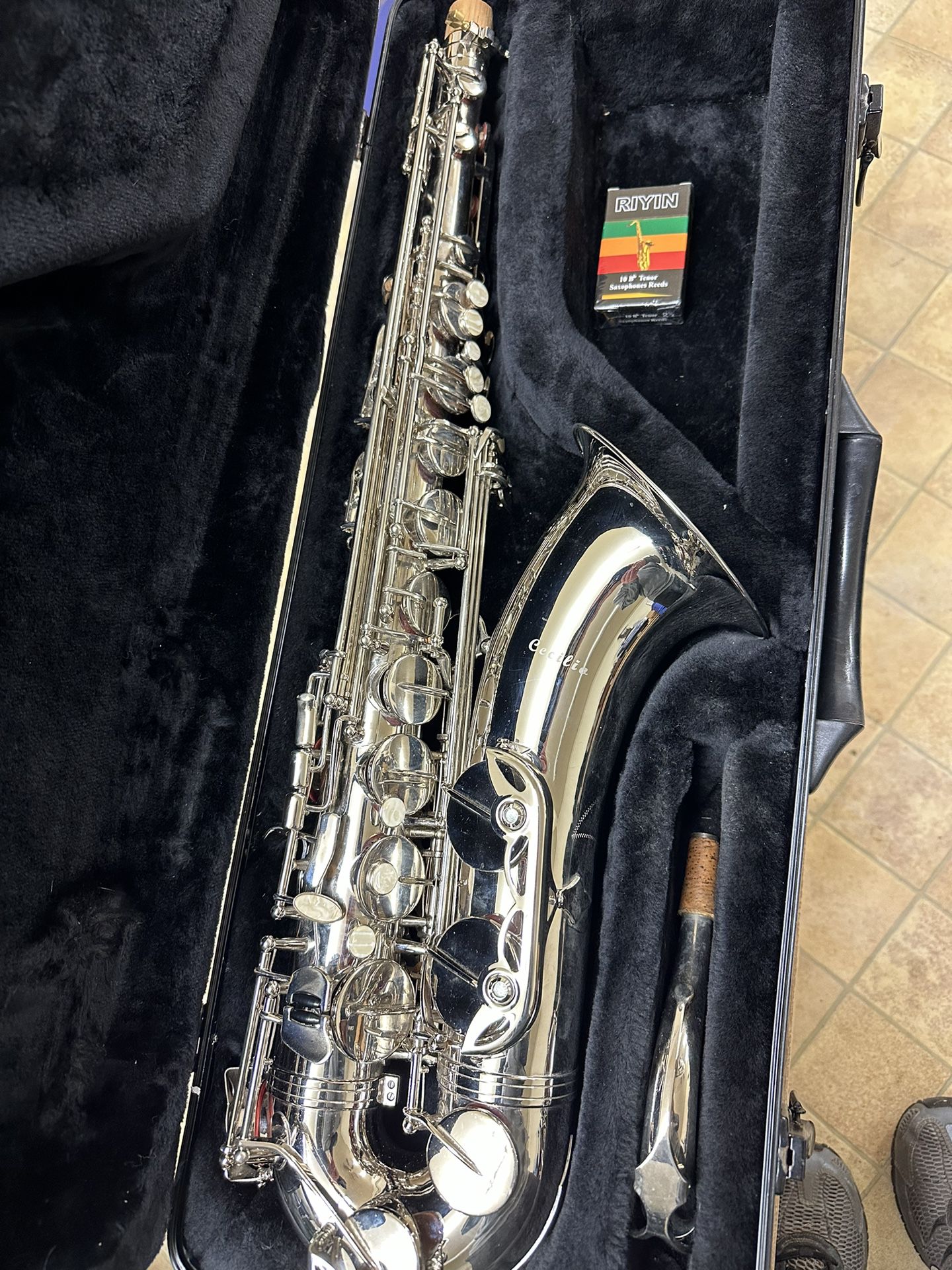 Nice Silver TENOR Saxophone with New Box of Reeds $700 Firm