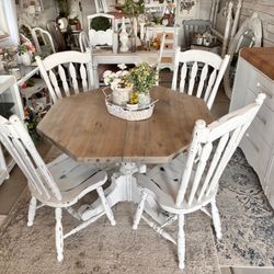 Kitchen table + 4 Chairs