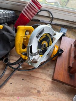 DeWalt Skill Saw