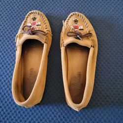 Women's Minnetonka Moccasin