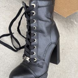 Woman Boots 