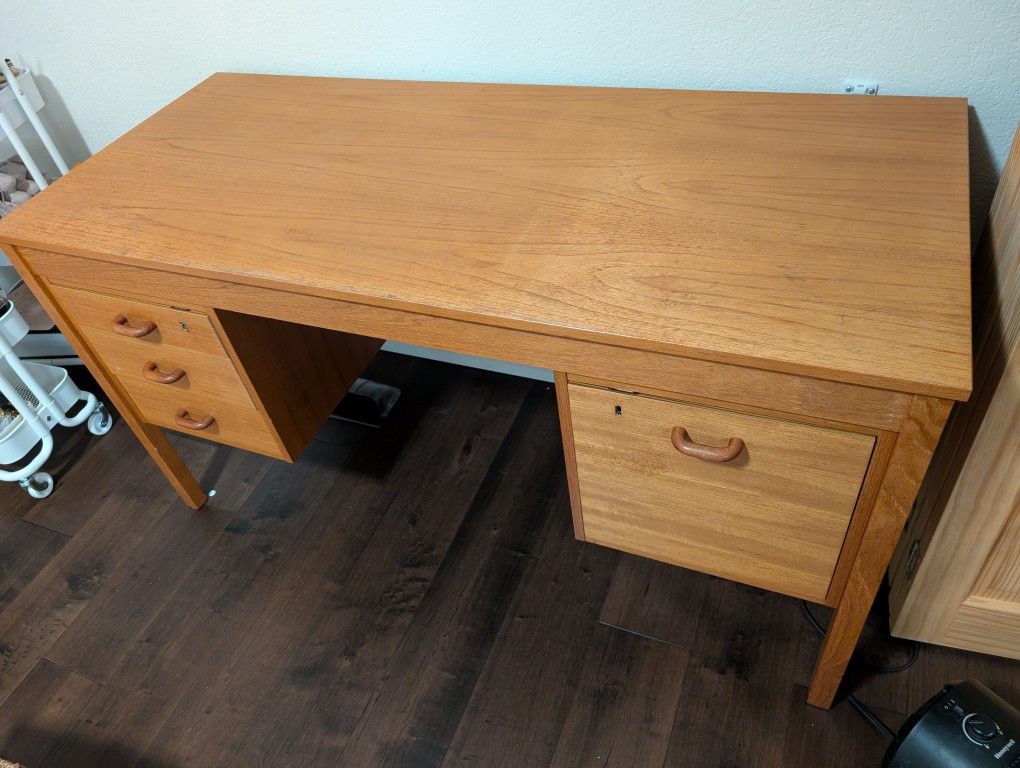 Mid-century Danish Domino Mobler Teak Desk c.1960