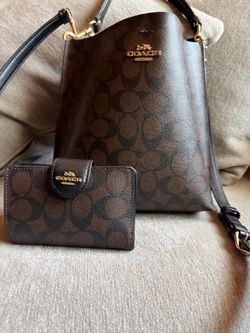 Coach Mollie Bucket Bag and Matching Wallet