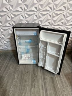 Mini Fridge with Freezer