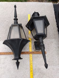 Pair Of Large Coach Lights.   Cash Pickup 