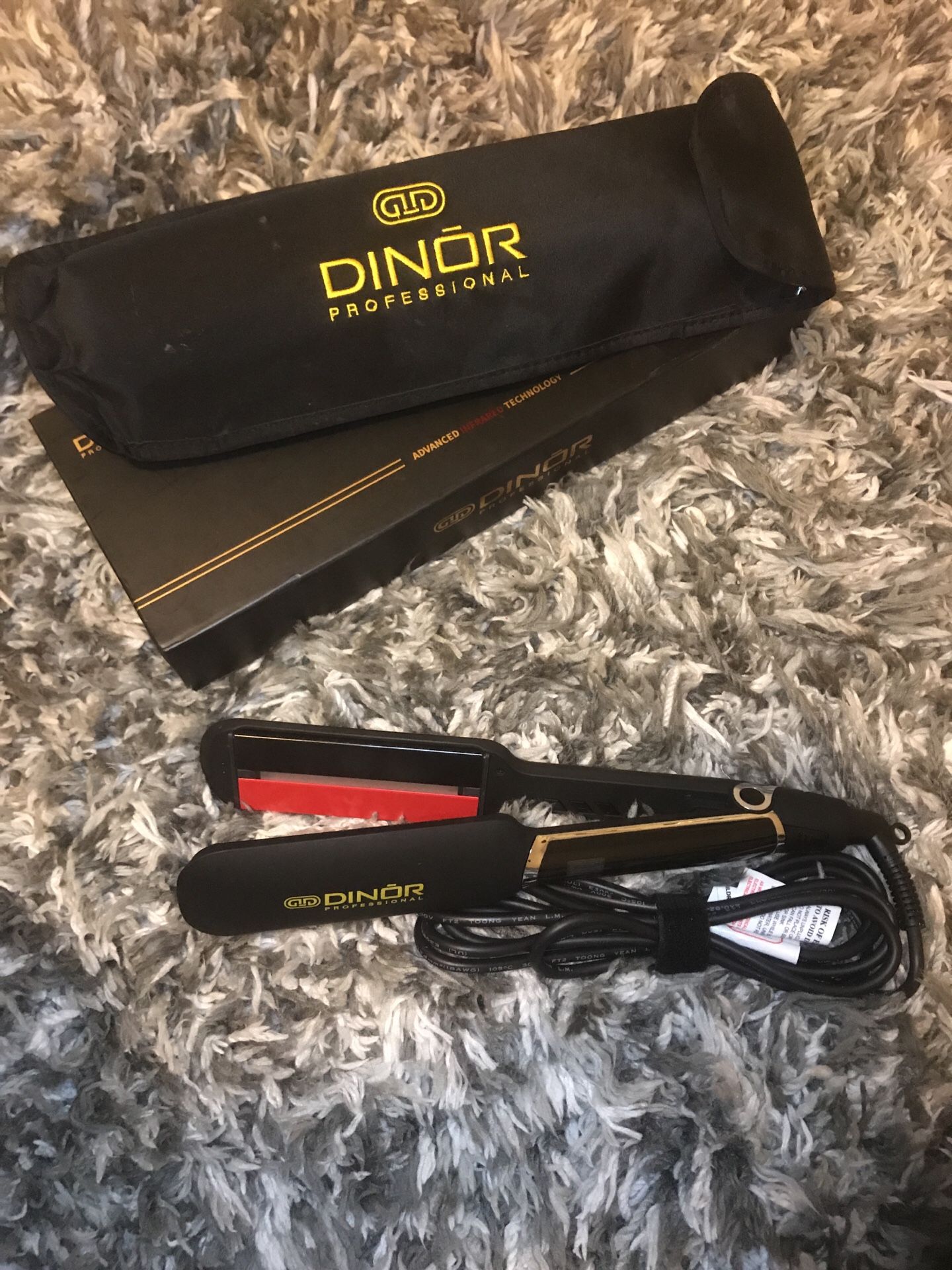 Dinor profesional hair straightener
