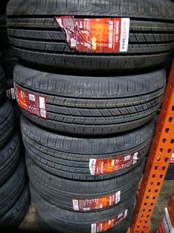 Tengo un set de llantas nuevas 215 60 16 de la marca supermax
