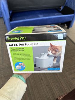 🐾 BRAND NEW Automatic Pet Water Fountain – 60 oz w/ Filters! 🐾