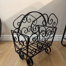  Vintage Heavy Wrought Iron Magazine Rack Very Heavy 