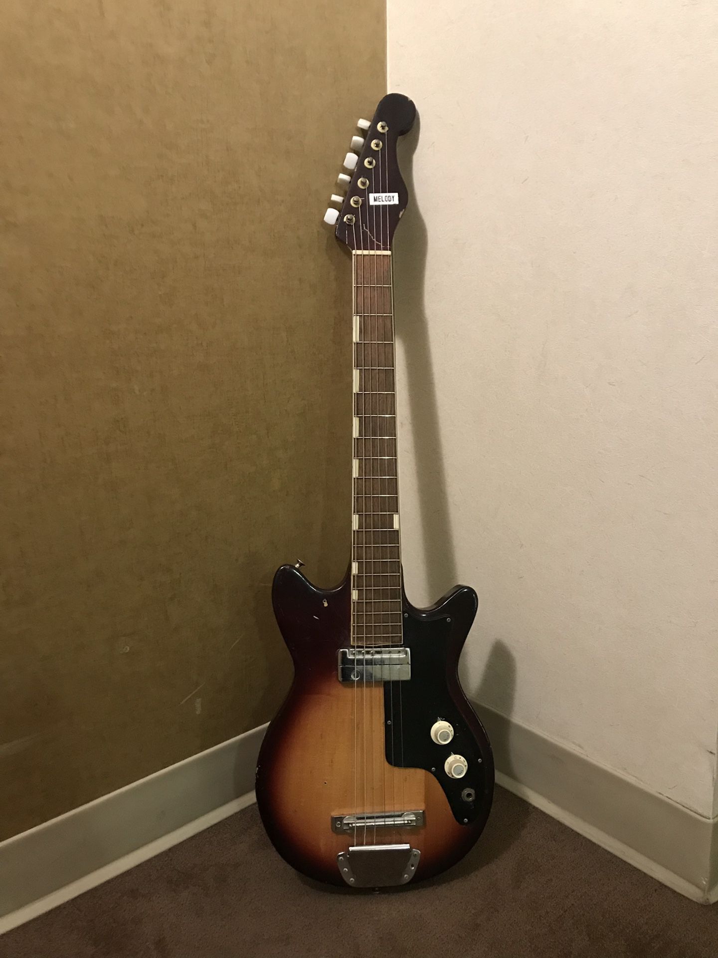 Teisco E-100 Melody Guitar
