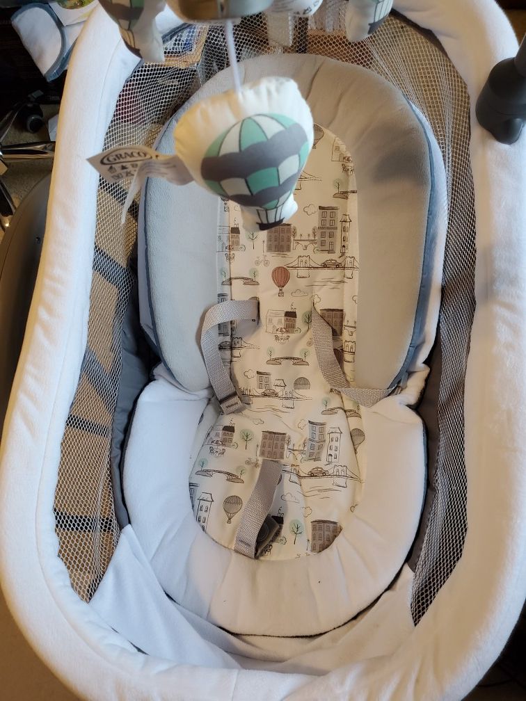 Graco DreamGliding Baby Swing & Sleeper