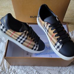 Women's Sneakers