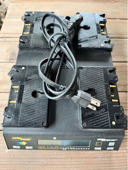 Anton Bauer Quad charger