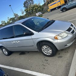 2002 Dodge Caravan 