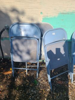 4 metal chairs