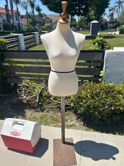 Mannequin Size M and L