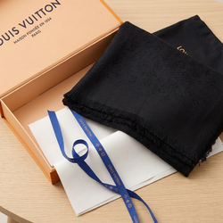 PRISTINE Louis Vuitton Monogram Shawl — Full LV Boutique Set+  ( Box & Ribbons)
