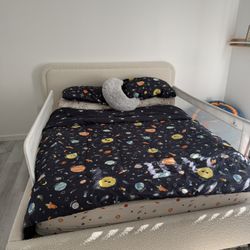 Queen Bed With Mattress 