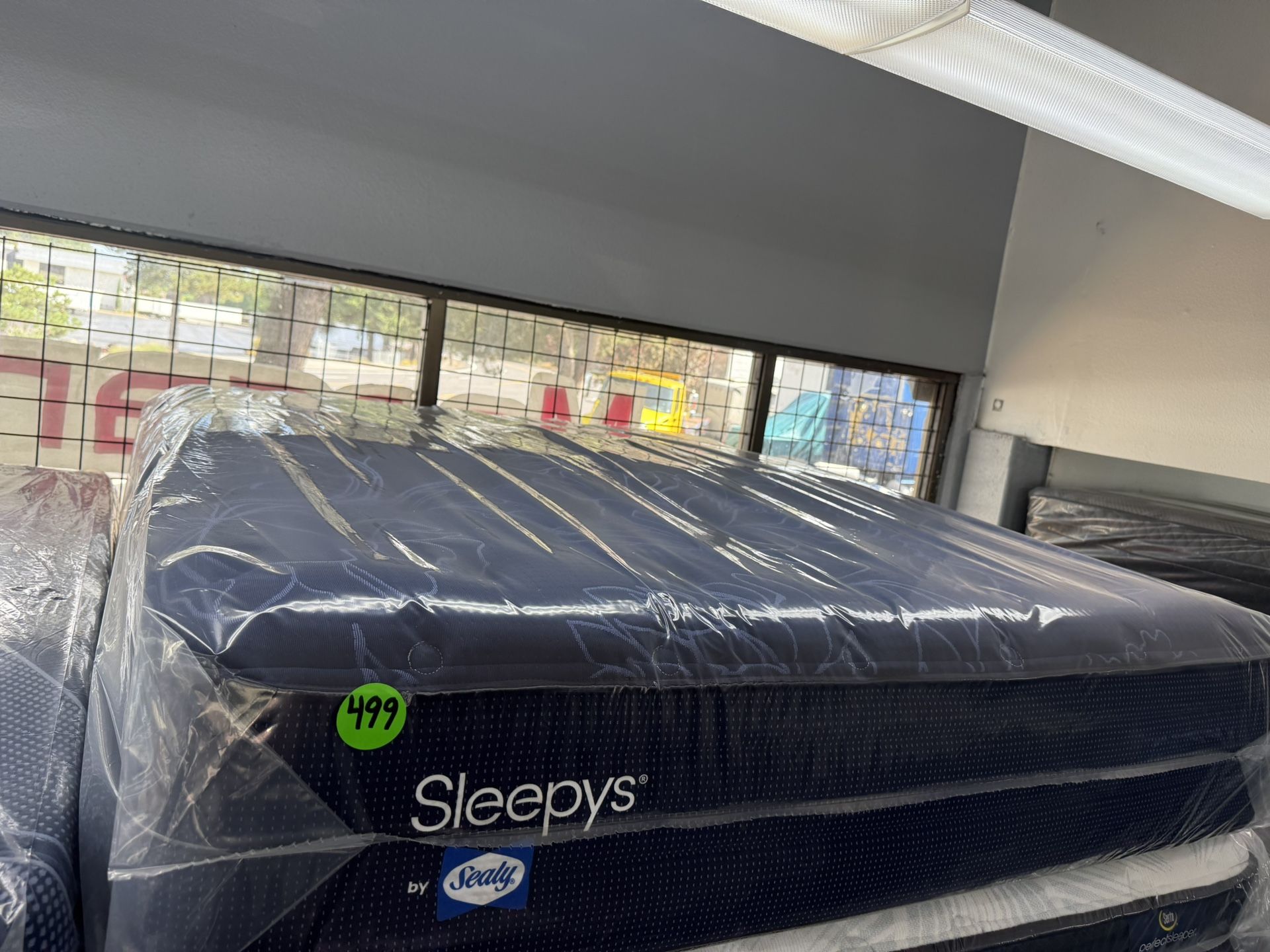 QUEEN SIZE SLEEPY’S BY SEALY MATTRESS & BOX SPRING BED SET