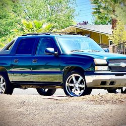 2004 Chevrolet Avalanche 