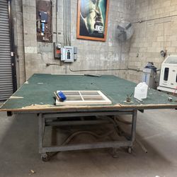 Counter Balance 10 Hole Glazing Table 