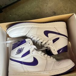 Jordan 1 Retro High Court Purple 