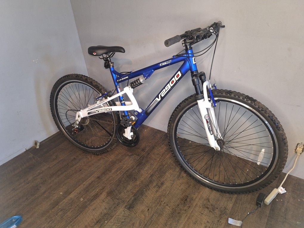 Genesis V2900 Dual Suspension Bicycle