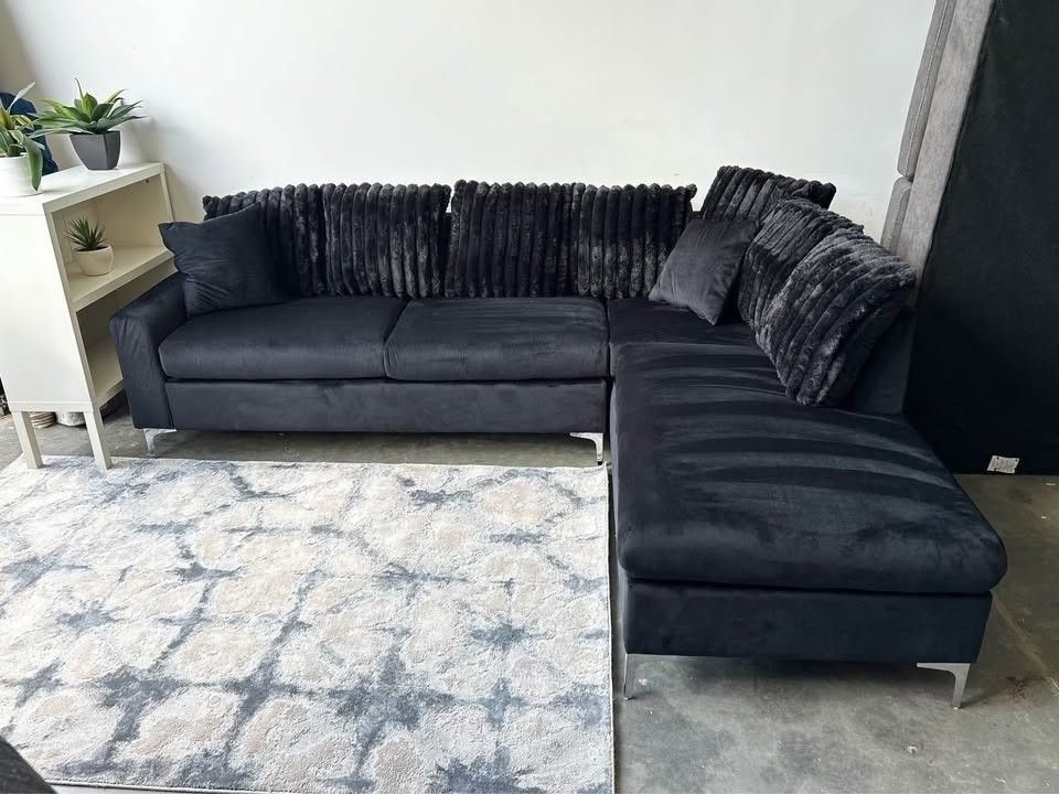 Black Sectional Sofa