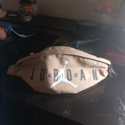 Nike Air Jordan Fanny Packhip Waist 