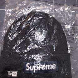 Supreme New Era Box Logo Beanie Navy (FW25)