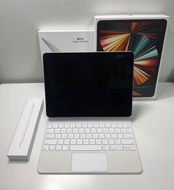 Apple iPad Pro 12.9 5Th M1 256Gb WiFi keyboard Pencil 