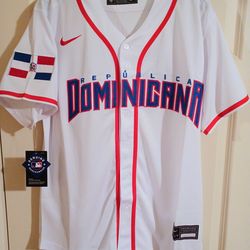 Julio Rodríguez jersey size medium new with tags