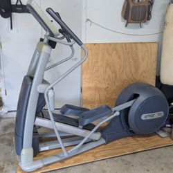 Precor 576i Elliptical Trainer